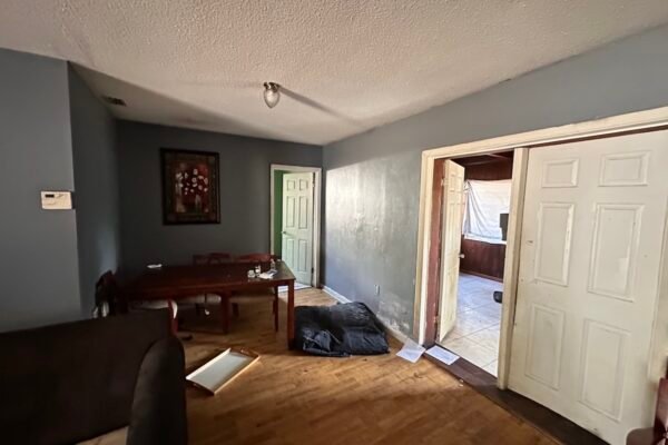 2015 N Hastings St, Before After 5