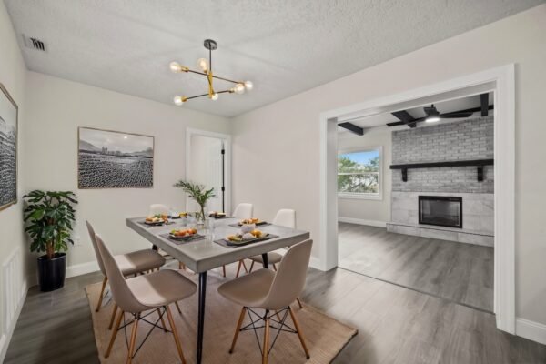 2015 N Hastings St, Before After 6